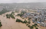 湖南龙山县暴雨成灾致37名中考生缺考，一小区3人在地下车库失联
