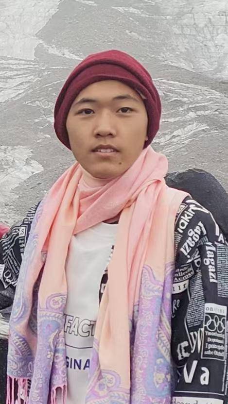 18岁高中生到西双版纳后失联 父亲:他爱玩手机近期却没用流量,或已失去人身自由