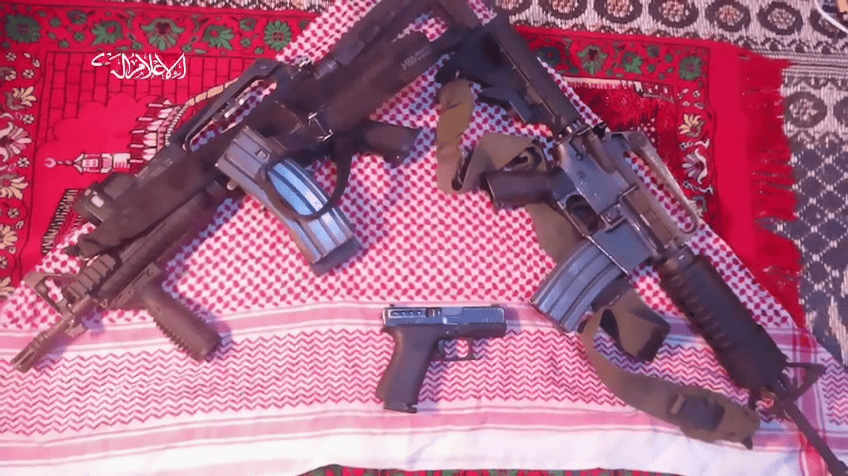 不按套路出牌,敢死队从废墟钻出抢走大批武器,以军暴露一大隐患