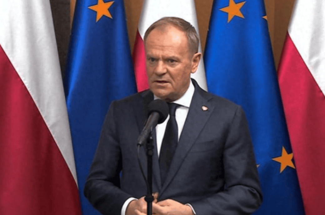 不听劝的波兰,遭到“毒打”后,不到24小时,宣布将重新开放与白俄罗斯的边境口岸