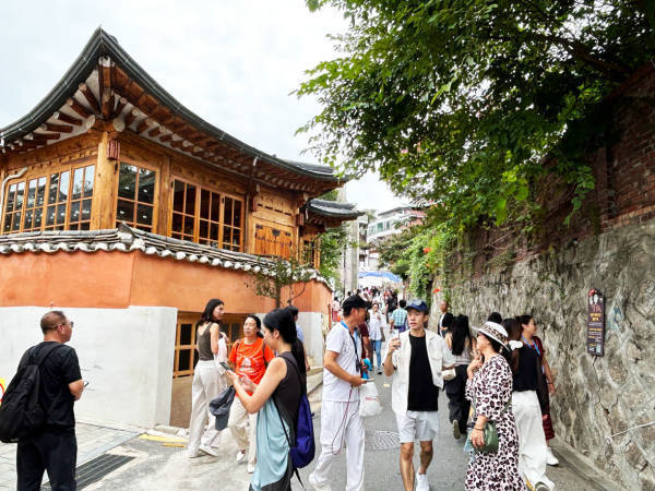 每周368次航班!免签政策“搅动”中韩旅游“一池春水”