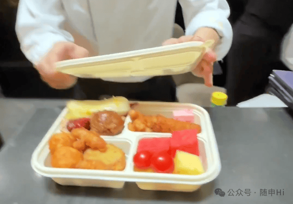 上海五星级酒店,突然大排长龙!25元装满满一盒,菜品可自选,市民直呼划算