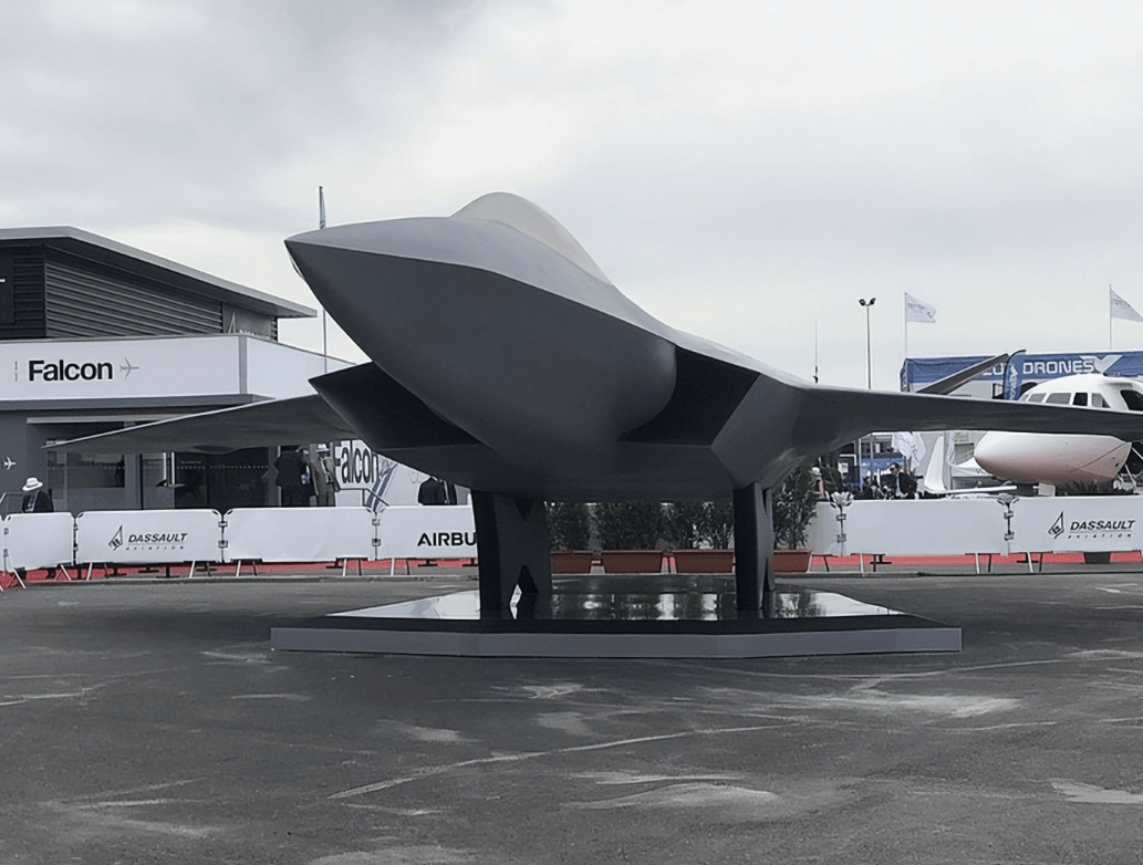 学福建舰上电磁弹射!法国7万吨新航母,注定又要被美国坑一把