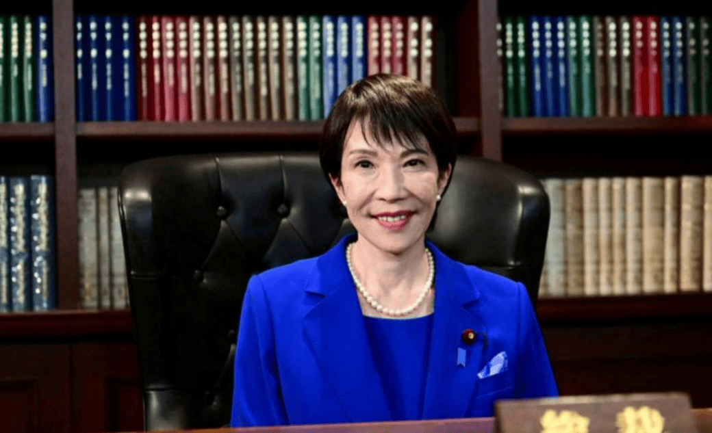 日本最新武器亮相,剑指福建舰,中方红线划明,三航母蓄势待发